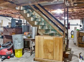11 Rosewood Dr, Leominster MA 01453