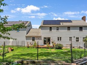 11 Rosewood Dr, Leominster MA 01453