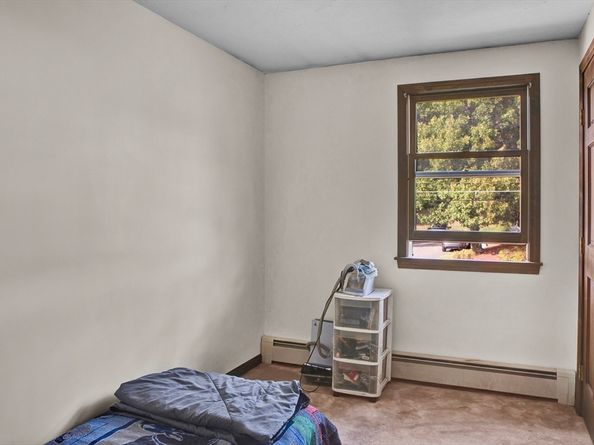 11 Rosewood Dr, Leominster MA 01453