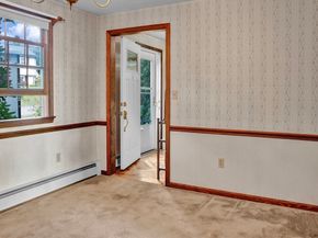 11 Rosewood Dr, Leominster MA 01453