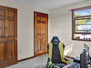 11 Rosewood Dr, Leominster MA 01453