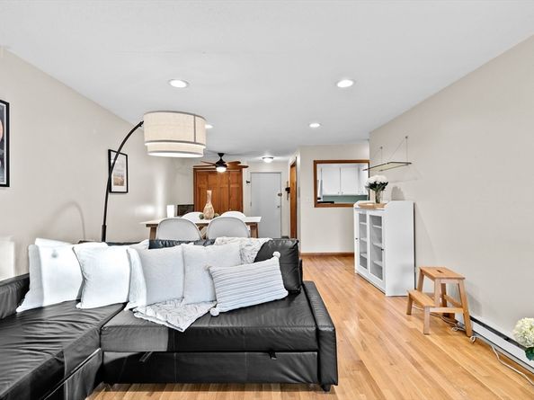 54 Fountain Ln. 9, Weymouth MA 02190