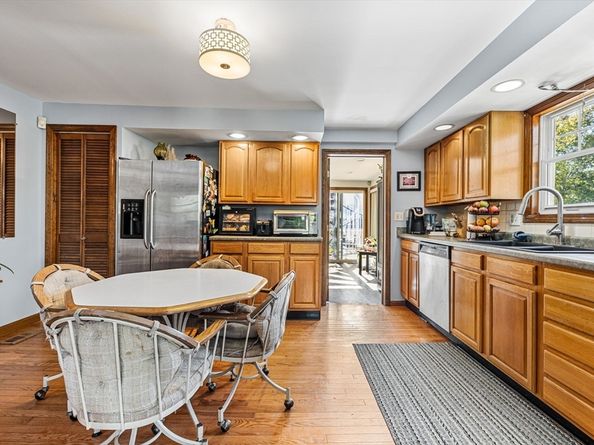 7 Lothrop St, Beverly MA 01915