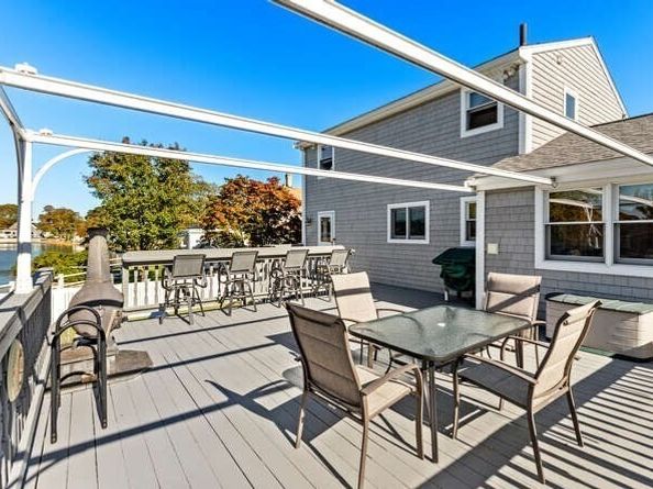 9 Spencer Ave, Saugus MA 01906