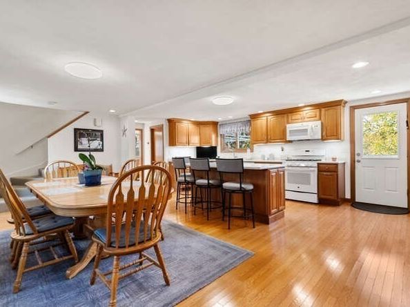 9 Spencer Ave, Saugus MA 01906