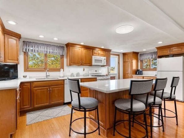 9 Spencer Ave, Saugus MA 01906