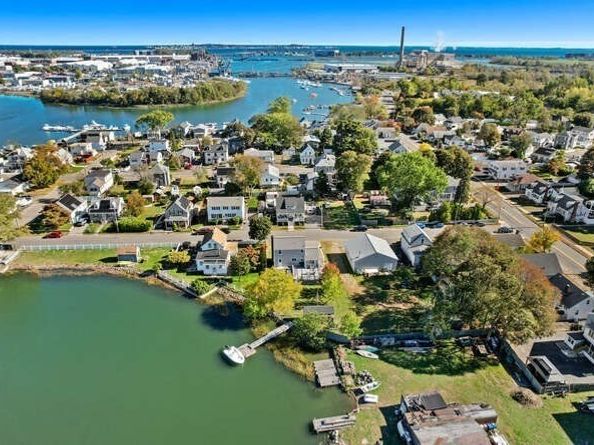 9 Spencer Ave, Saugus MA 01906