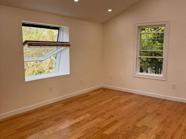 232 Lake Dr, Hamilton MA 01982