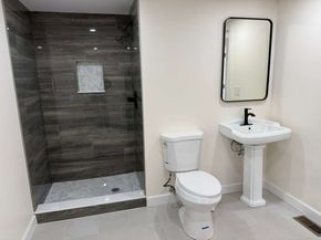 232 Lake Dr, Hamilton MA 01982