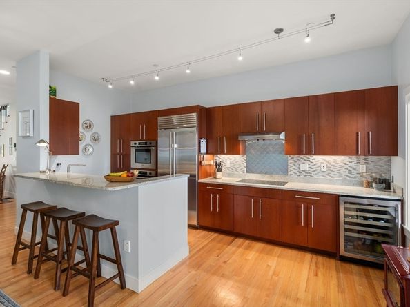 771 Heath St 771, Brookline MA 02467