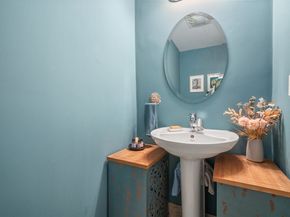 771 Heath St 771, Brookline MA 02467