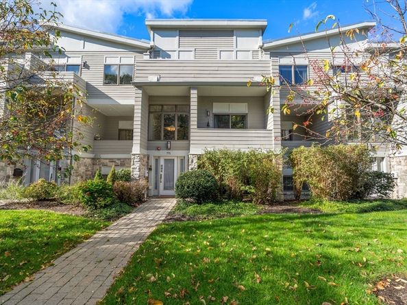 771 Heath St 771, Brookline MA 02467