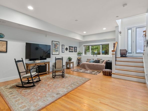 771 Heath St 771, Brookline MA 02467