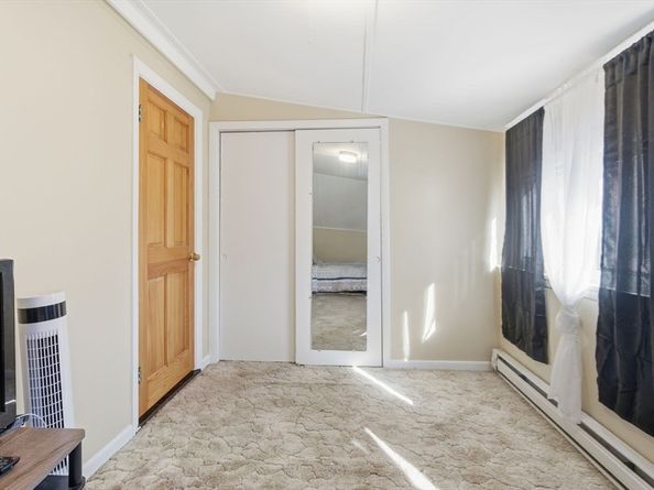 93 Robinson St, Lynn MA 01905