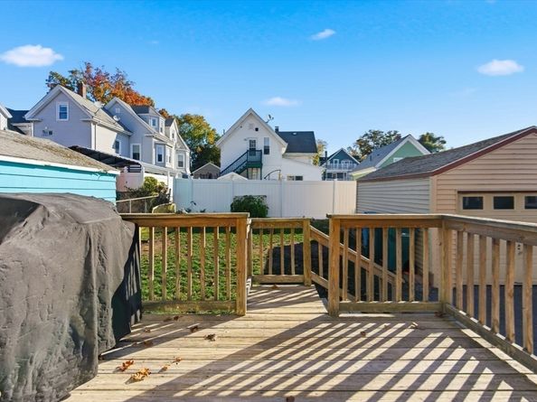 93 Robinson St, Lynn MA 01905