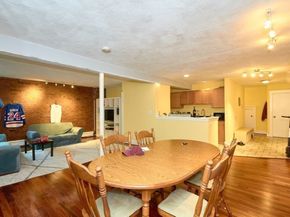 39 South St B, Boston MA 02135