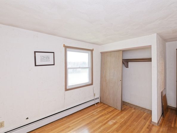 50 Juniper Ln, Framingham MA 01701