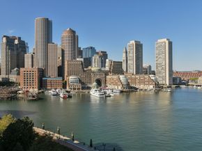 10 Rowes Wharf 1003, Boston MA 02110