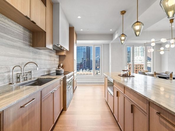 10 Rowes Wharf 1003, Boston MA 02110