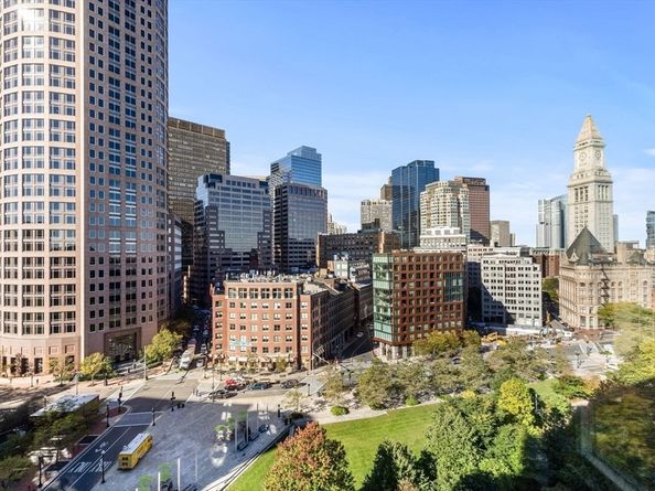 10 Rowes Wharf 1003, Boston MA 02110