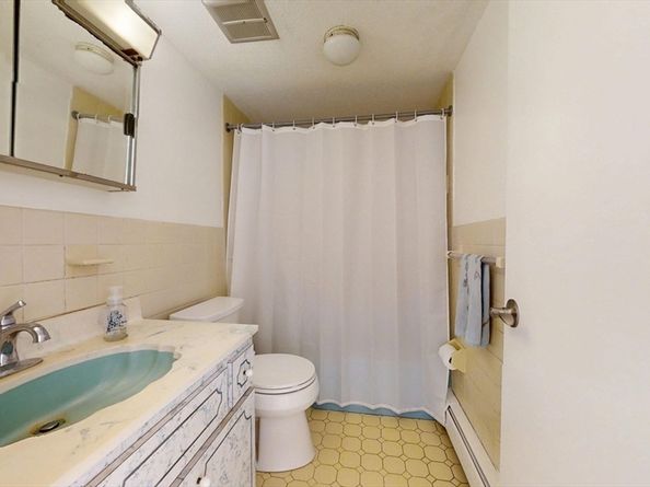 164 Galen St 88, Watertown MA 02472