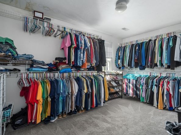 4 Horseneck Road, Shrewsbury MA 01545