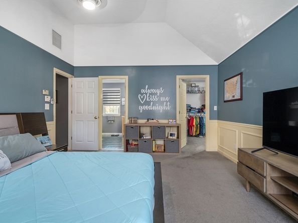 4 Horseneck Road, Shrewsbury MA 01545