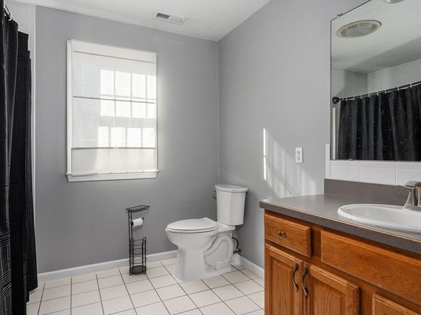 4 Horseneck Road, Shrewsbury MA 01545