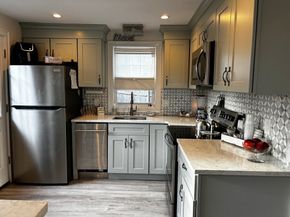 211 Lake Shore Dr, Weymouth MA 02189