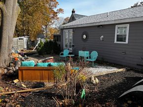 211 Lake Shore Dr, Weymouth MA 02189