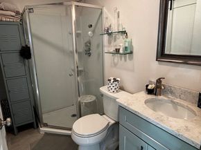 211 Lake Shore Dr, Weymouth MA 02189