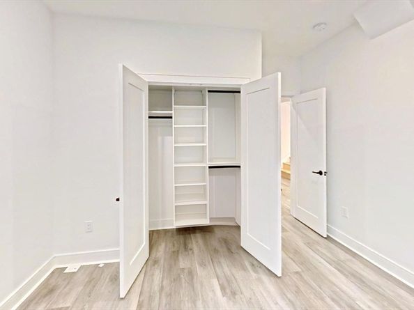 336-338 Neveda St 338, Newton MA 02460