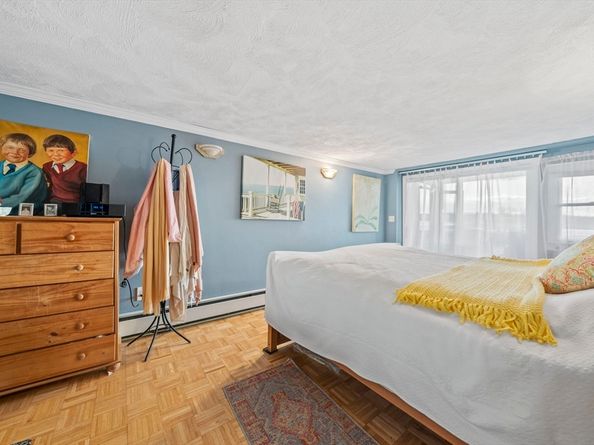 96 Utica St, Quincy MA 02169