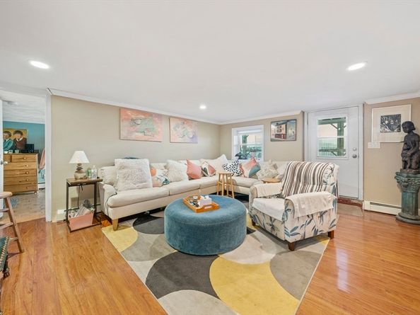 96 Utica St, Quincy MA 02169