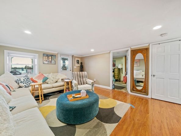 96 Utica St, Quincy MA 02169