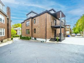 140 Columbia St 1, Brookline MA 02446