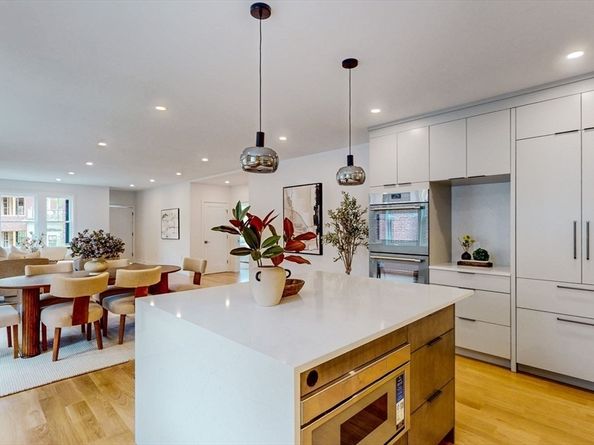 140 Columbia St 1, Brookline MA 02446
