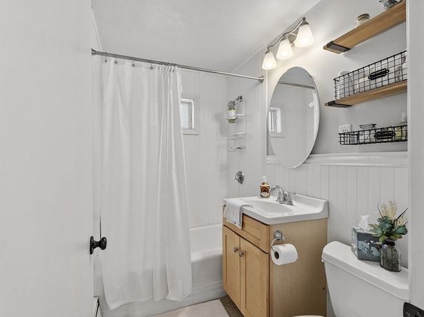 26 Long Lake Rd, Littleton MA 01460