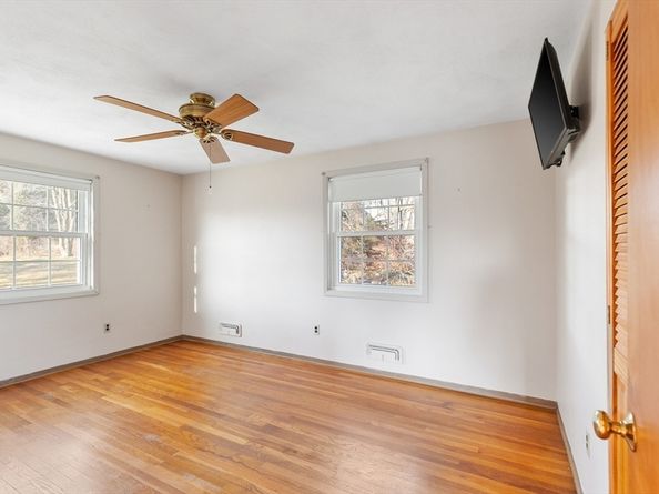 10 Paulette Dr, Danvers MA 01923