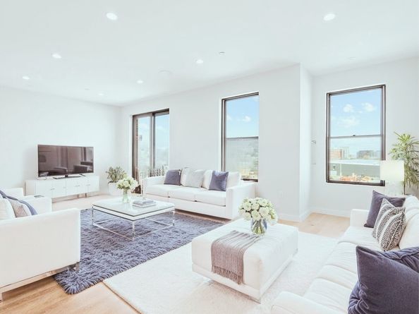 340 West 2nd Street 17, Boston MA 02127