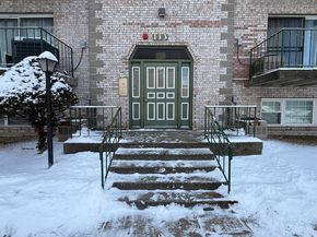 113 Oak Lane 11, Brockton MA 02301