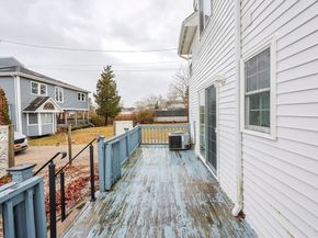 4 Roosevelt St, Wareham MA 02571