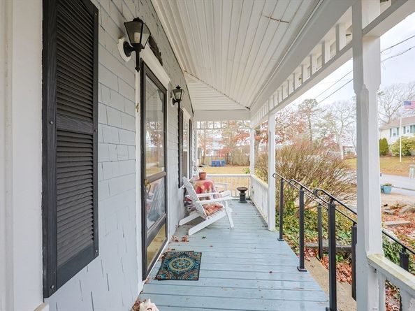 4 Roosevelt St, Wareham MA 02571