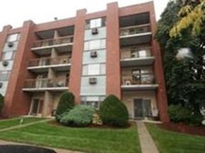 4975 Washington St 305, Boston MA 02132