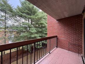 4975 Washington St 305, Boston MA 02132