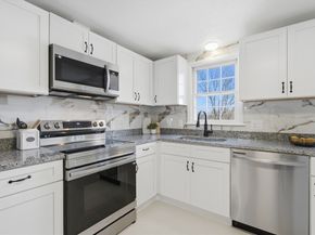 108 Cherry St, Framingham MA 01701