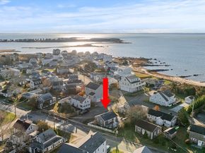 5 Beach St, Mattapoisett MA 02739