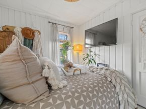 5 Beach St, Mattapoisett MA 02739