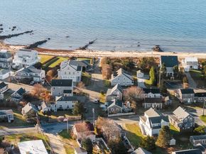 5 Beach St, Mattapoisett MA 02739