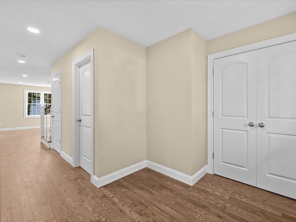 271 Ames St, Brockton MA 02302